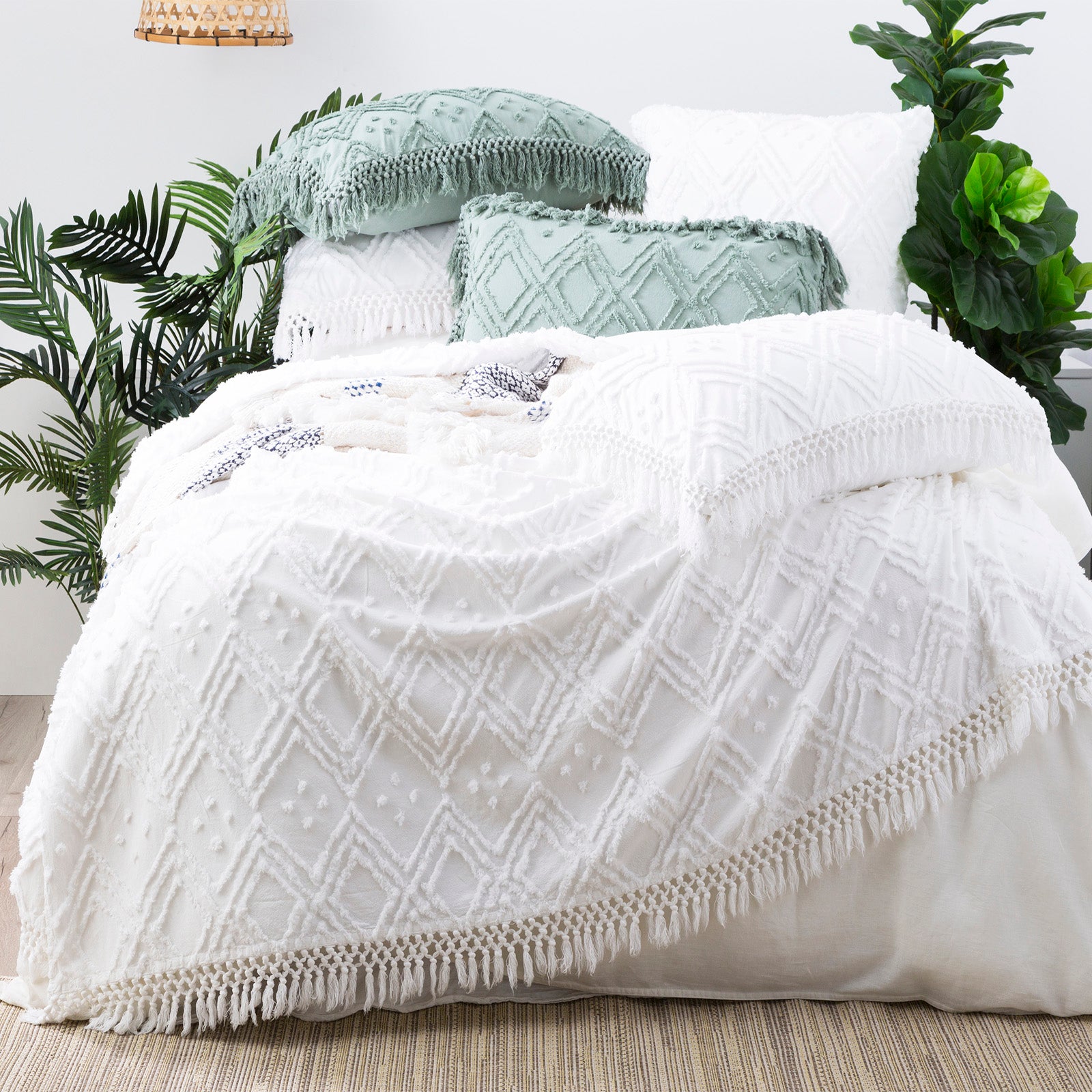 Quilted bed covers WhiteBed cover