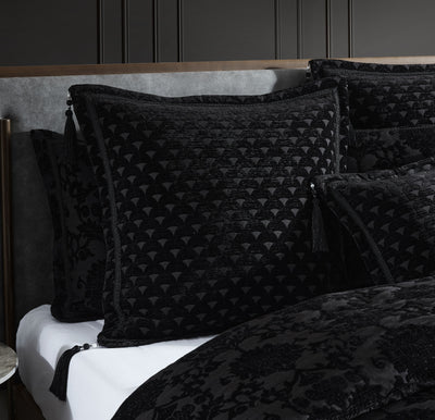 DAVINCI IMPERIAL BLACK  QUILT COVER SET