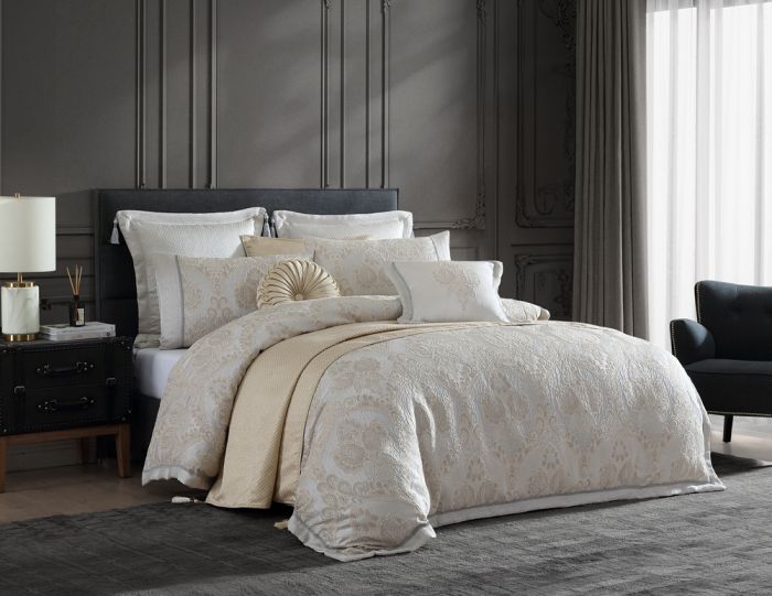 DAVINCI EMERSON IVORY  QUILT COVER SET