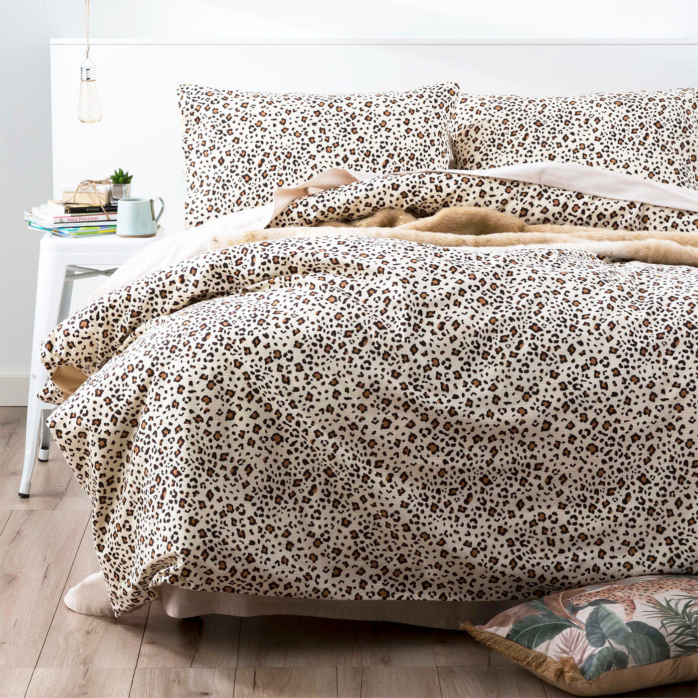 Snow Leopard Flannelette Quilt Cover set