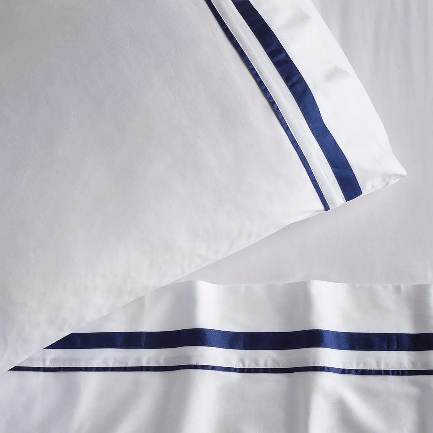 Cloud Egyptian Cotton 1000 Thread Count Sheet Set White & Navy