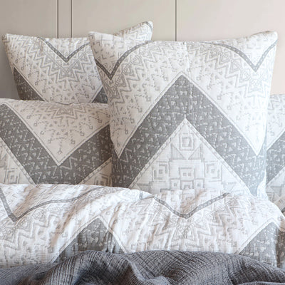 Indie Quilt Cover Set