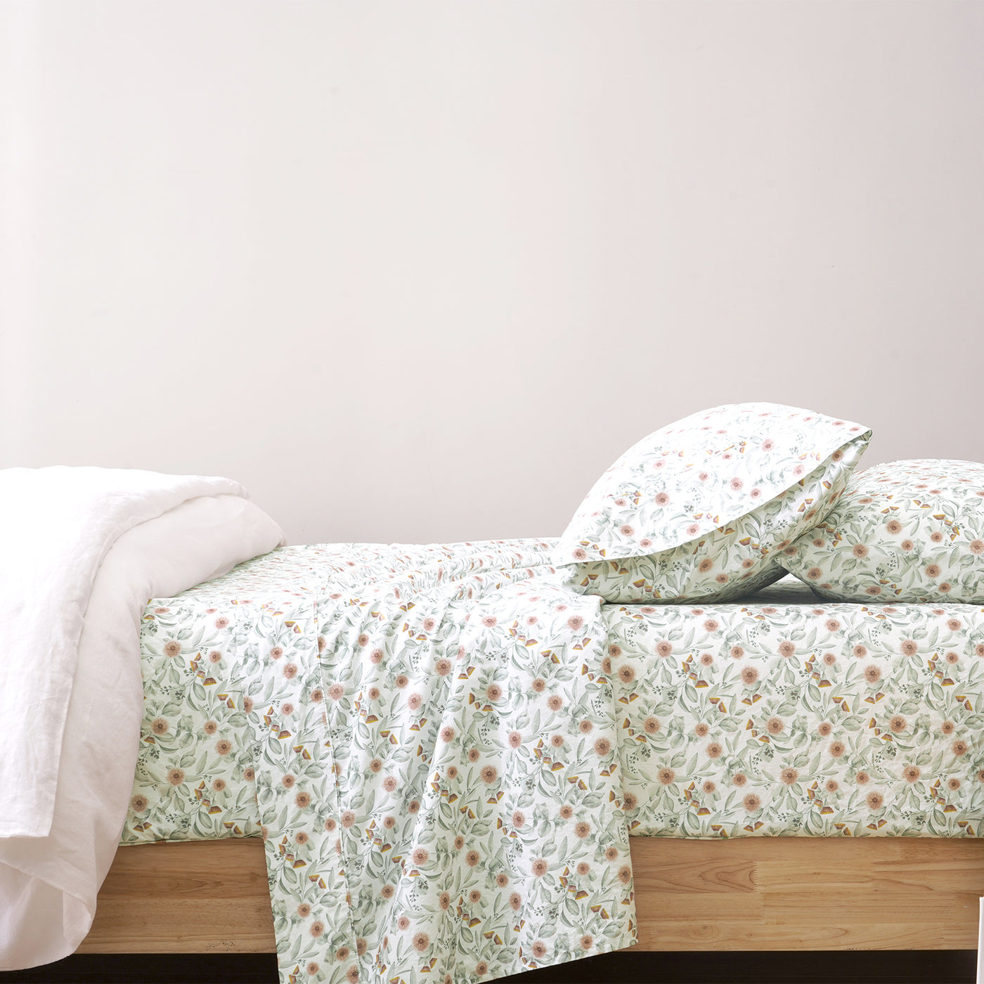 Red Gum Patterned Cotton Sheet Set