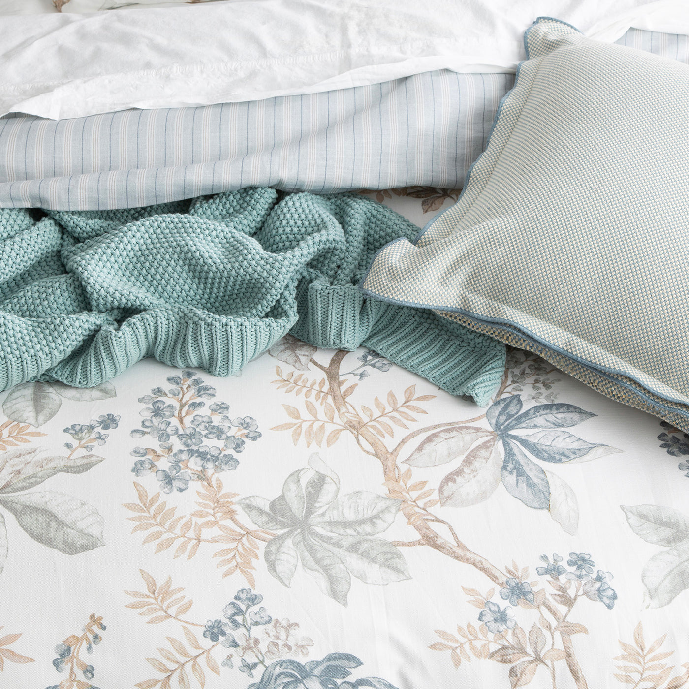 Floral Vine Textured Cotton Slub Reversible Quilt Cover Set