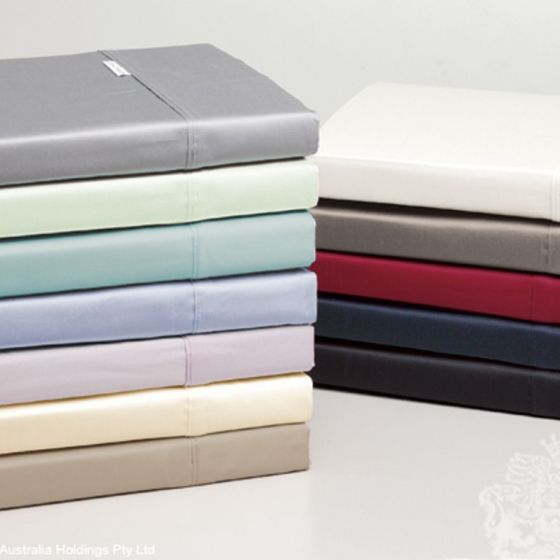 Logan and Mason Platinum 400TC Egyptian Cotton Sateen Sheet Set White