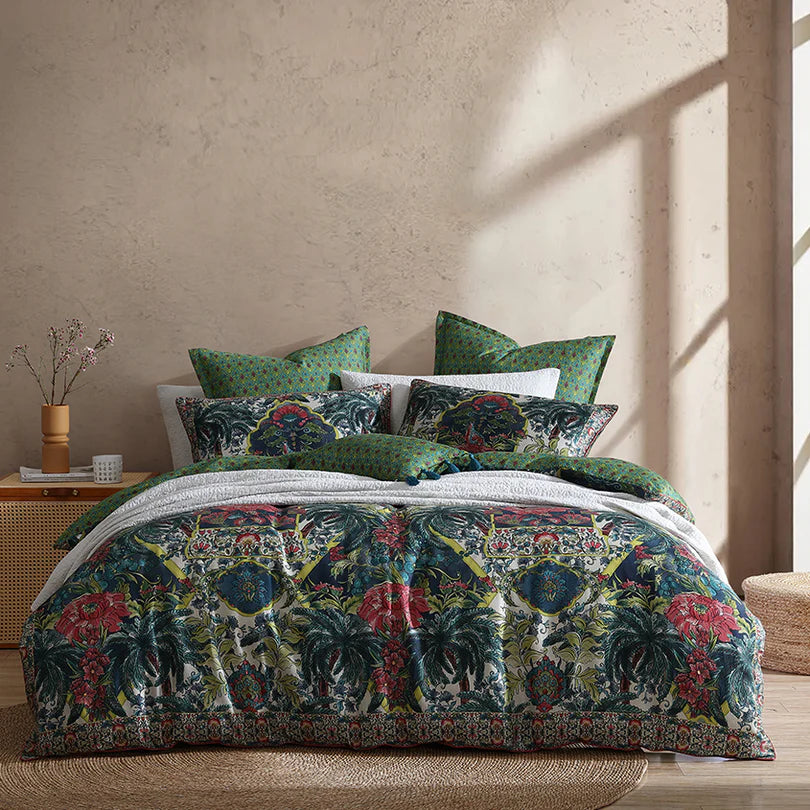 LOGAN & MASON BREEWOOD QUILT COVER SET