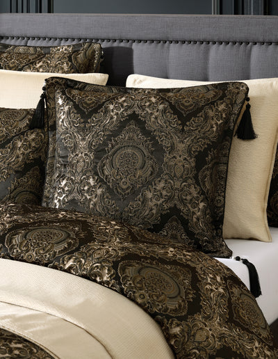 DAVINCI MONARCH BLACK QUILT COVER SET