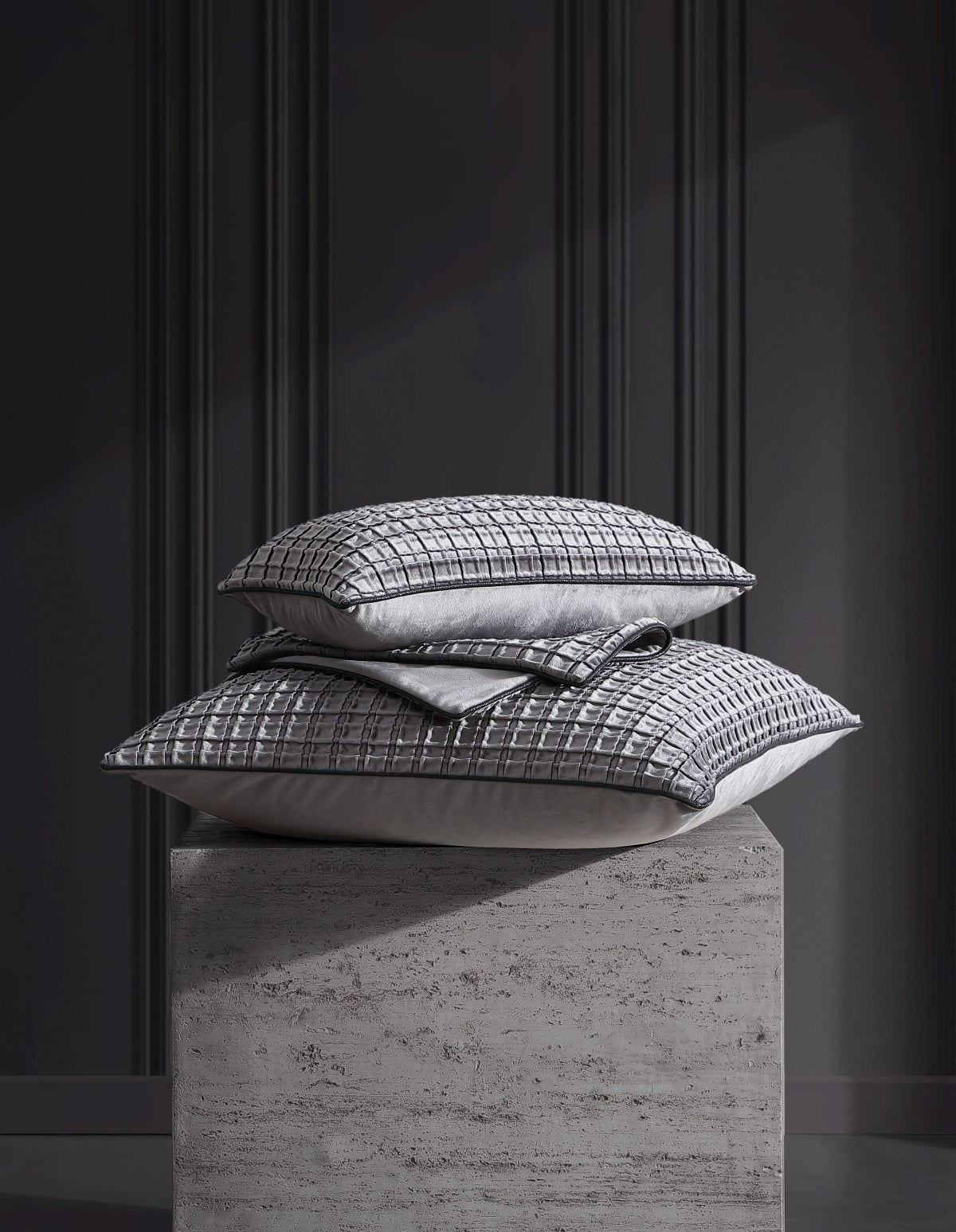 DAVINCI OPULENCE PINTUCKED VELVET ACCESSORIES GRANITE