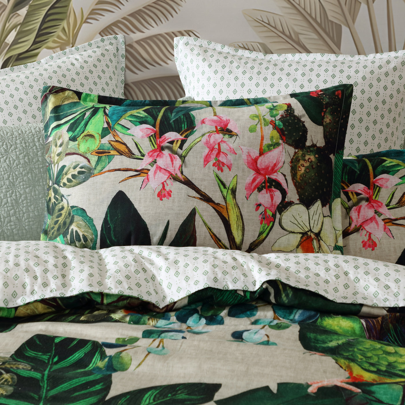 LOGAN & MASON PIPER FOREST QUILT COVER SET