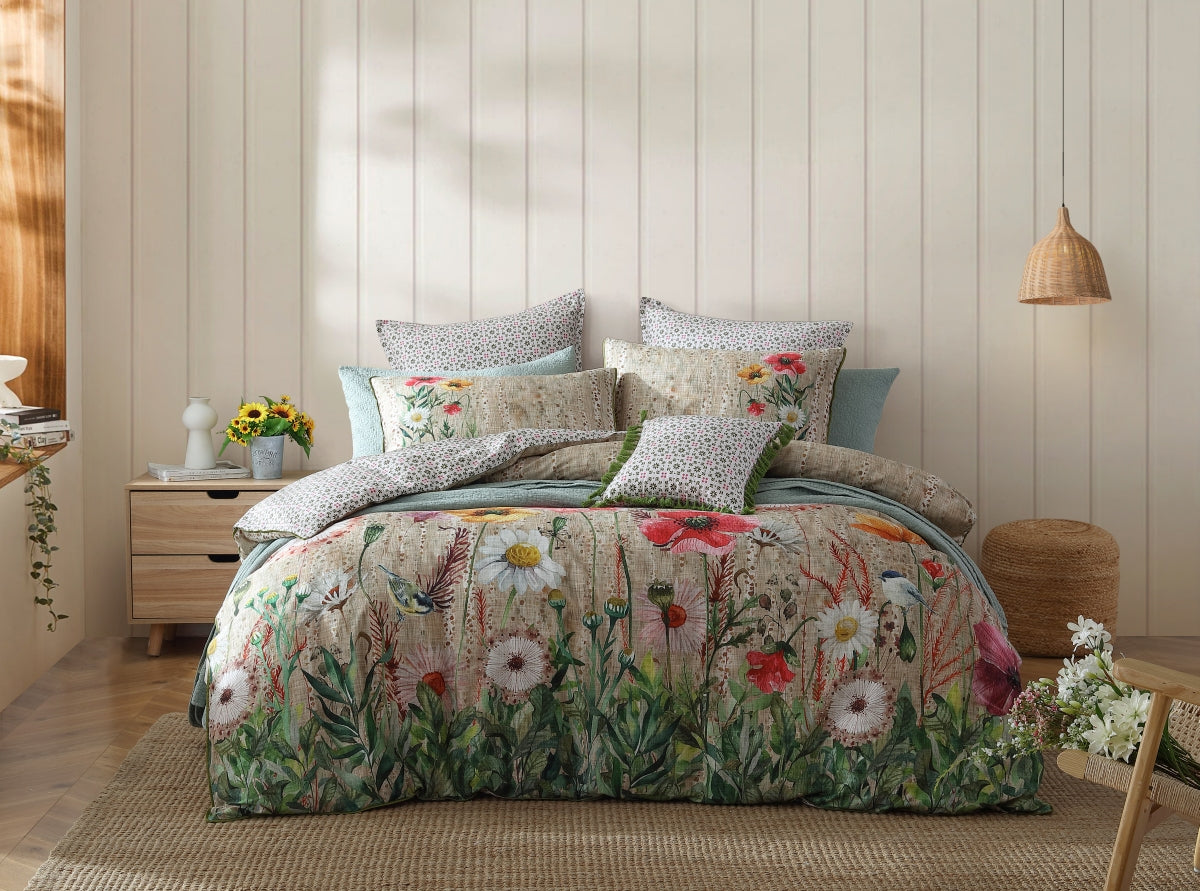 LOGAN & MASON VERSAILLES QUILT COVER SET