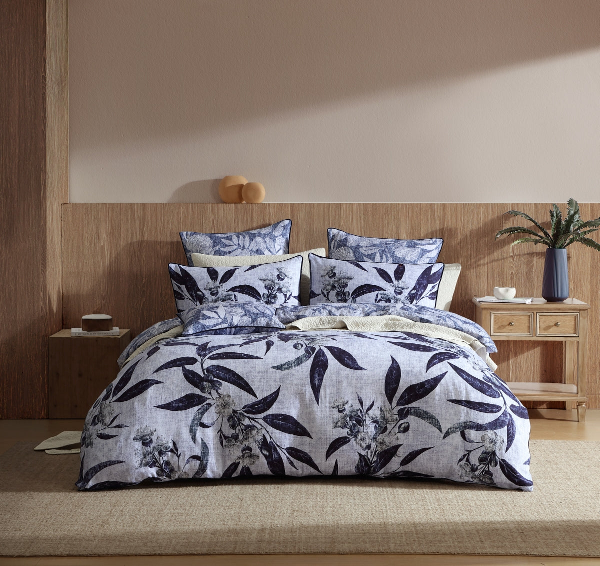 LOGAN & MASON HASTINGS BLUE QUILT COVER SET
