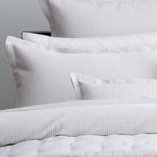 Logan and Mason Platinum Ascot Quilt Cover Set White