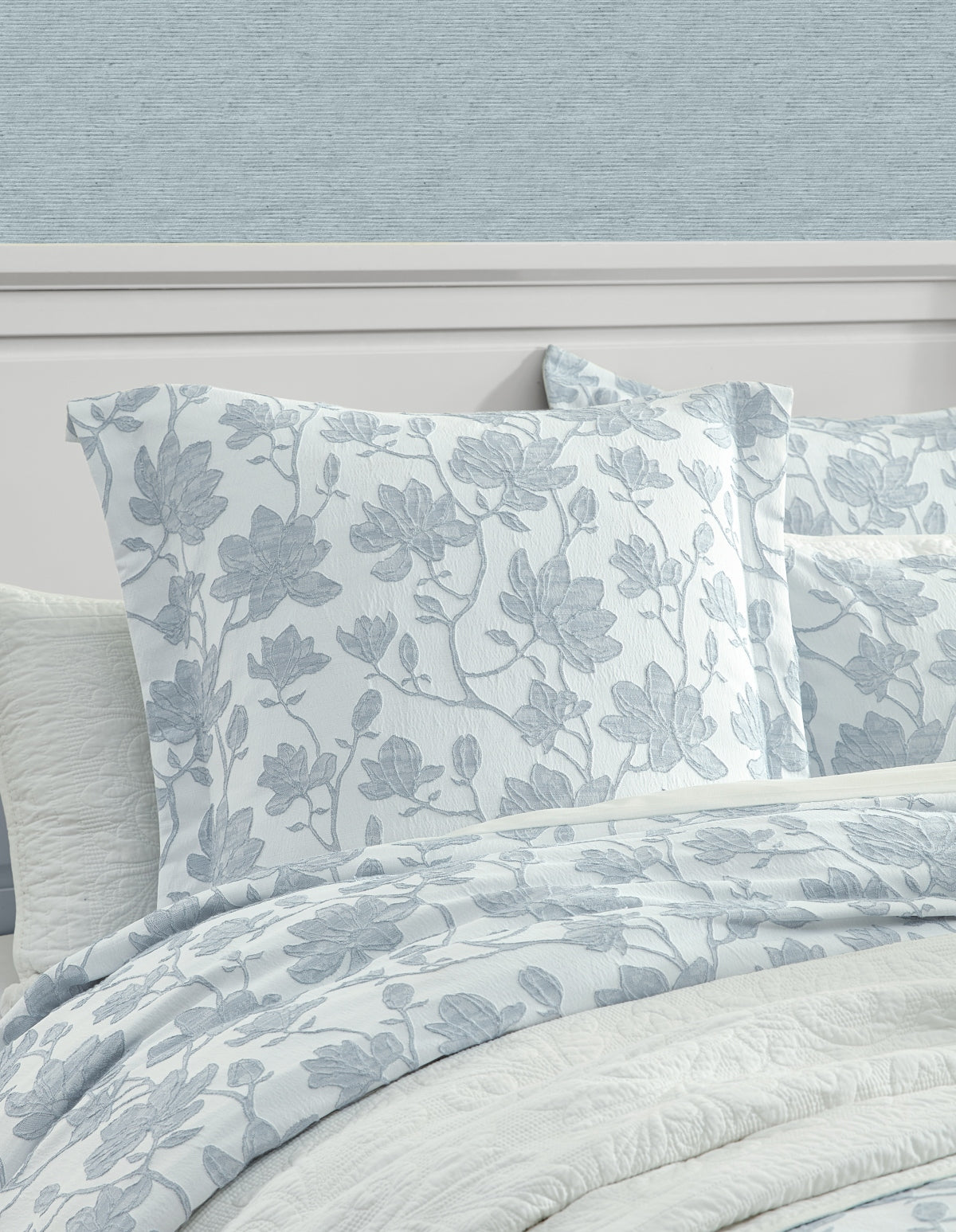 PRIVATE COLLECTION BLOOM DENIM QUILT COVER SET