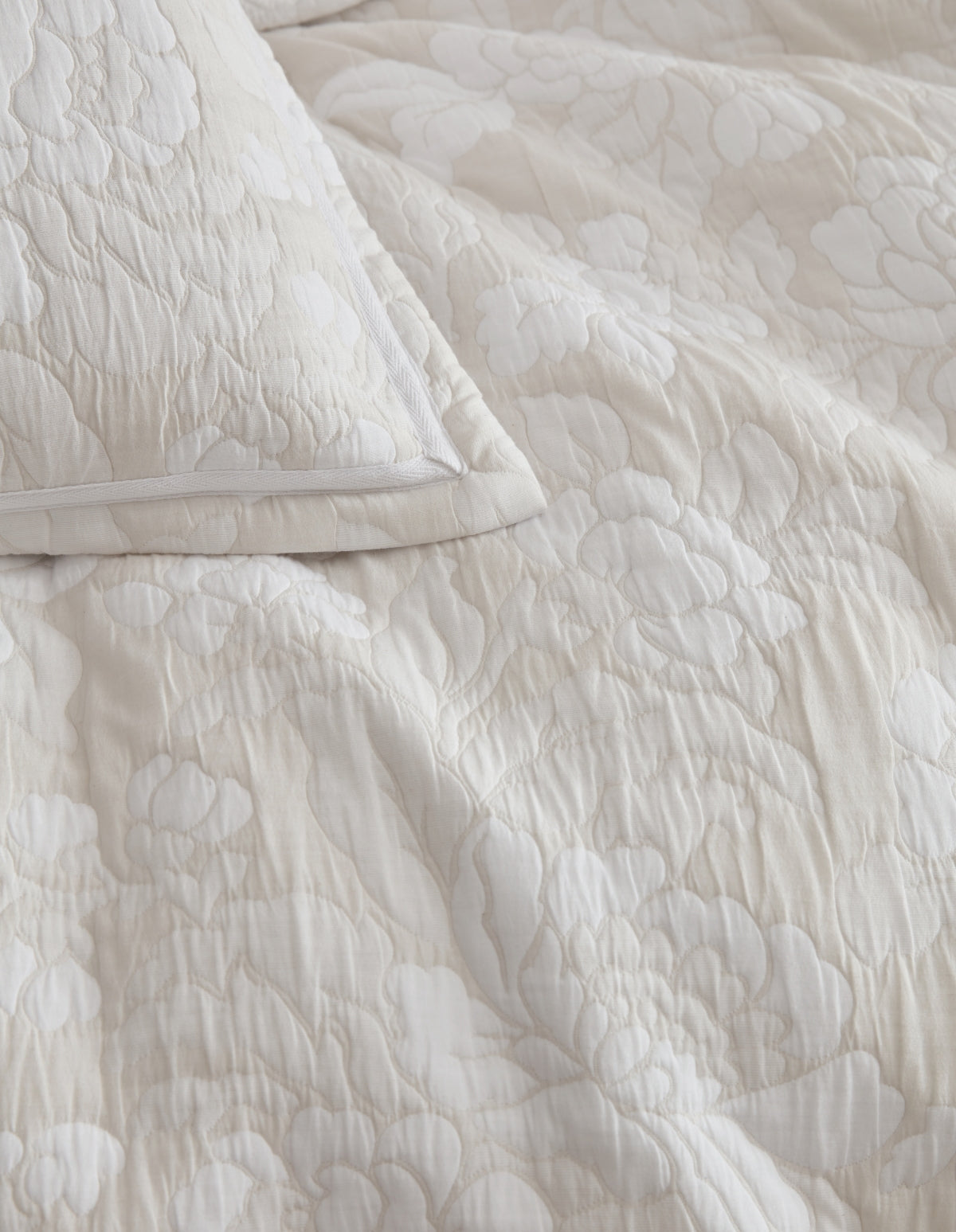 PRIVATE COLLECTION EVA STONE QUILT COVER SET
