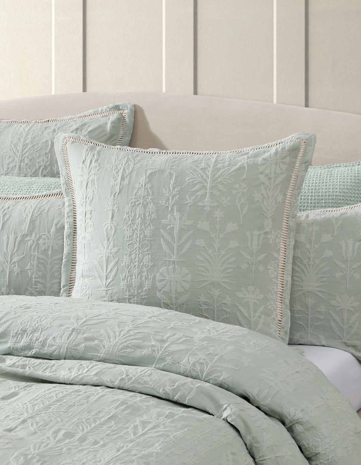 PRIVATE COLLECTION FLORENCE SAGE QUILT COVER SET