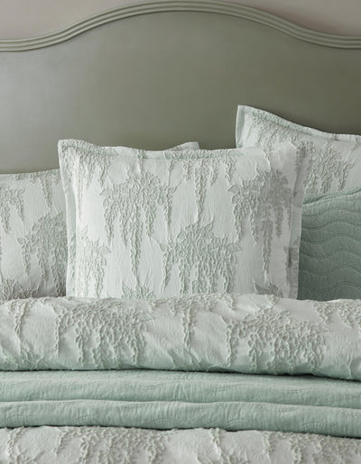 PRIVATE COLLECTION WISTERIA SAGE QUILT COVER SET