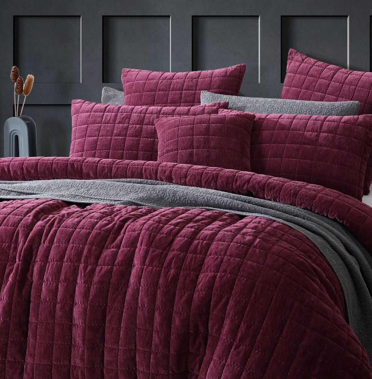 PLATINUM APOLLO PLUM QUILT COVER SET