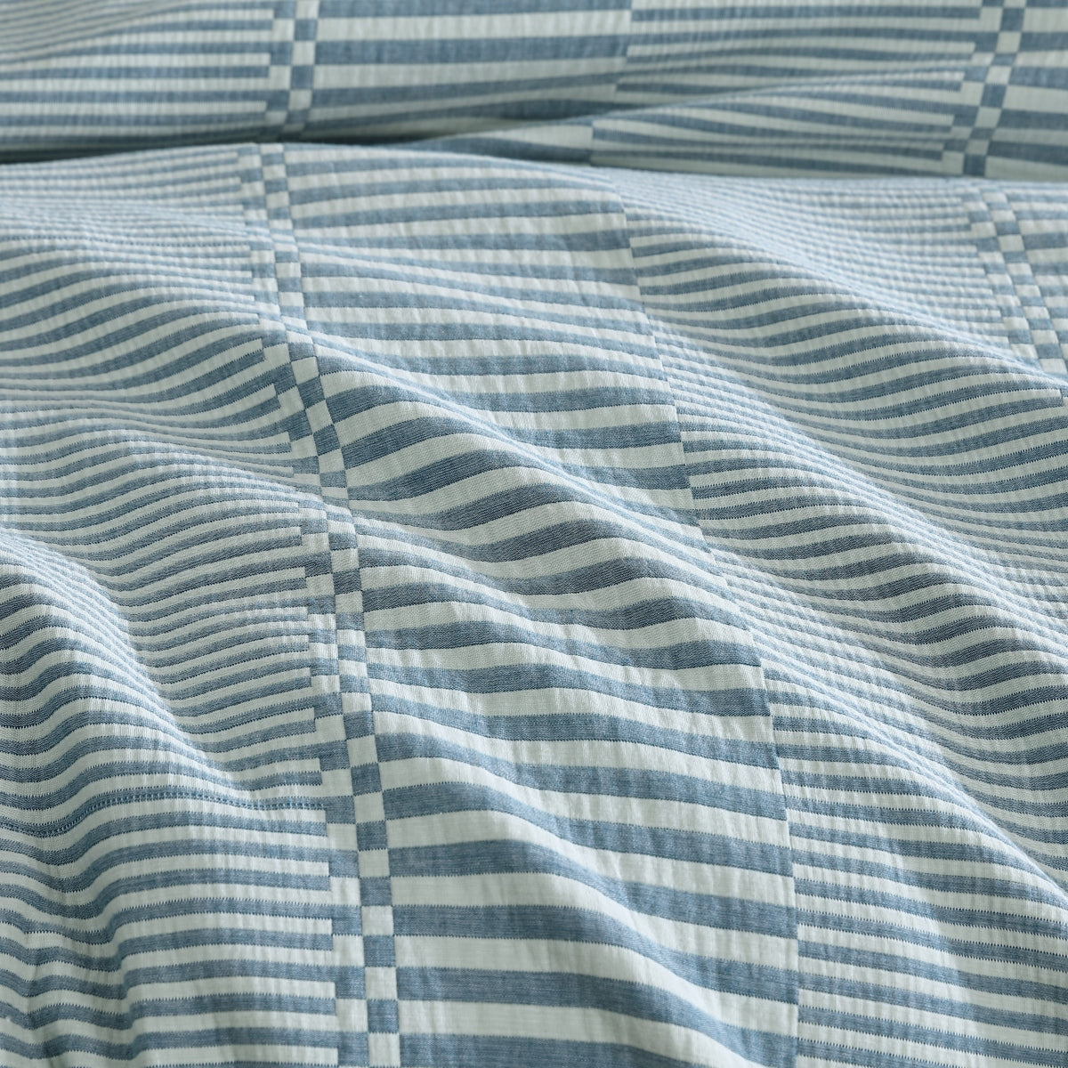 PLATINUM AXIS AEGEAN QUILT COVER SET