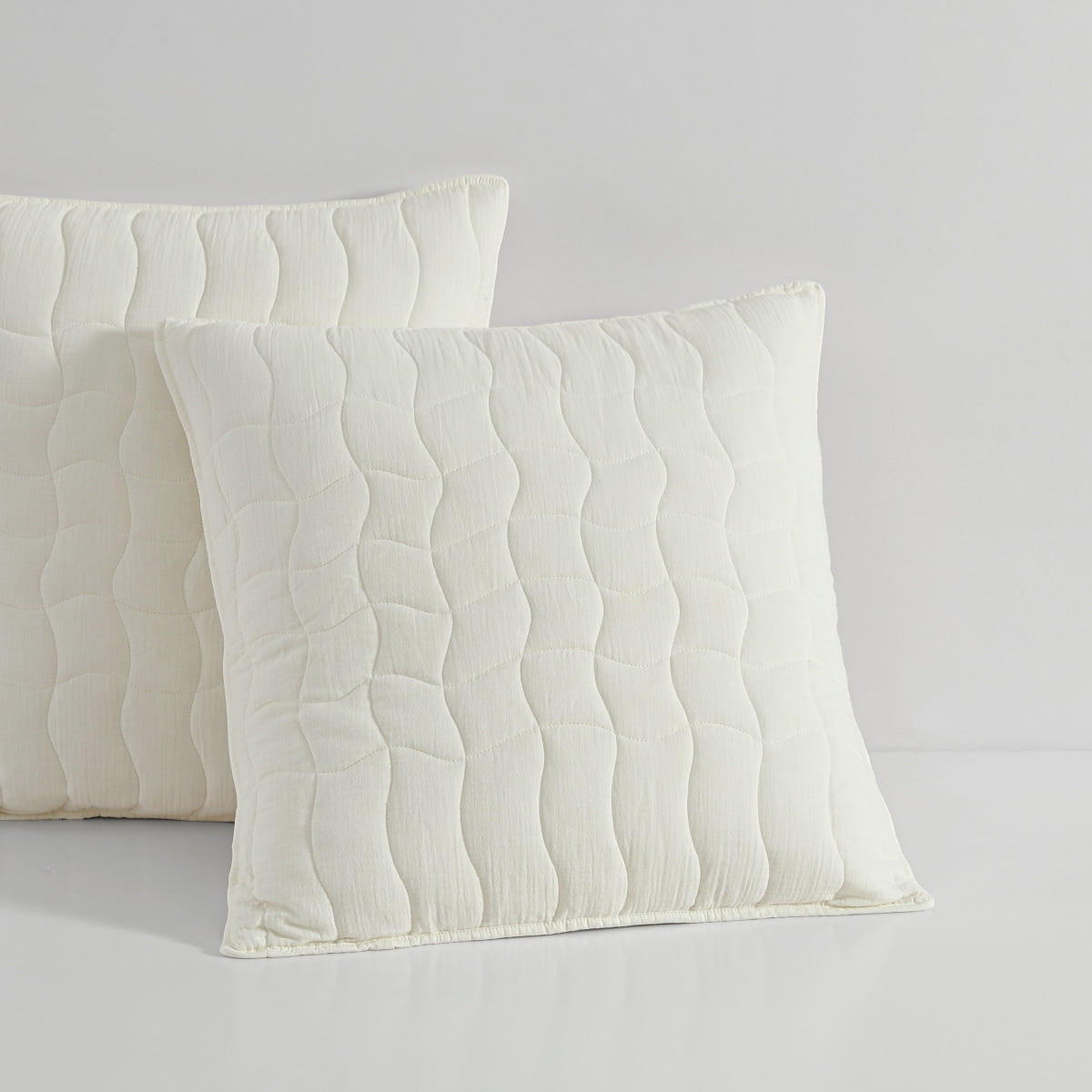 PLATINUM CASCADE IVORY /QUILTED COVERLET SET