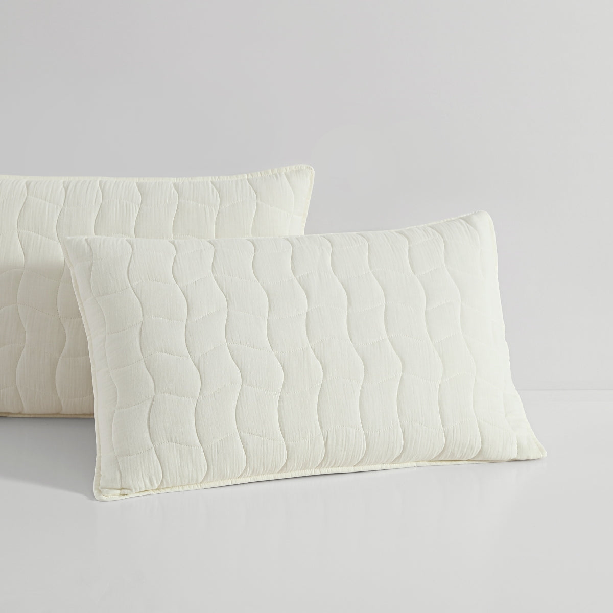 PLATINUM CASCADE IVORY /QUILTED COVERLET SET