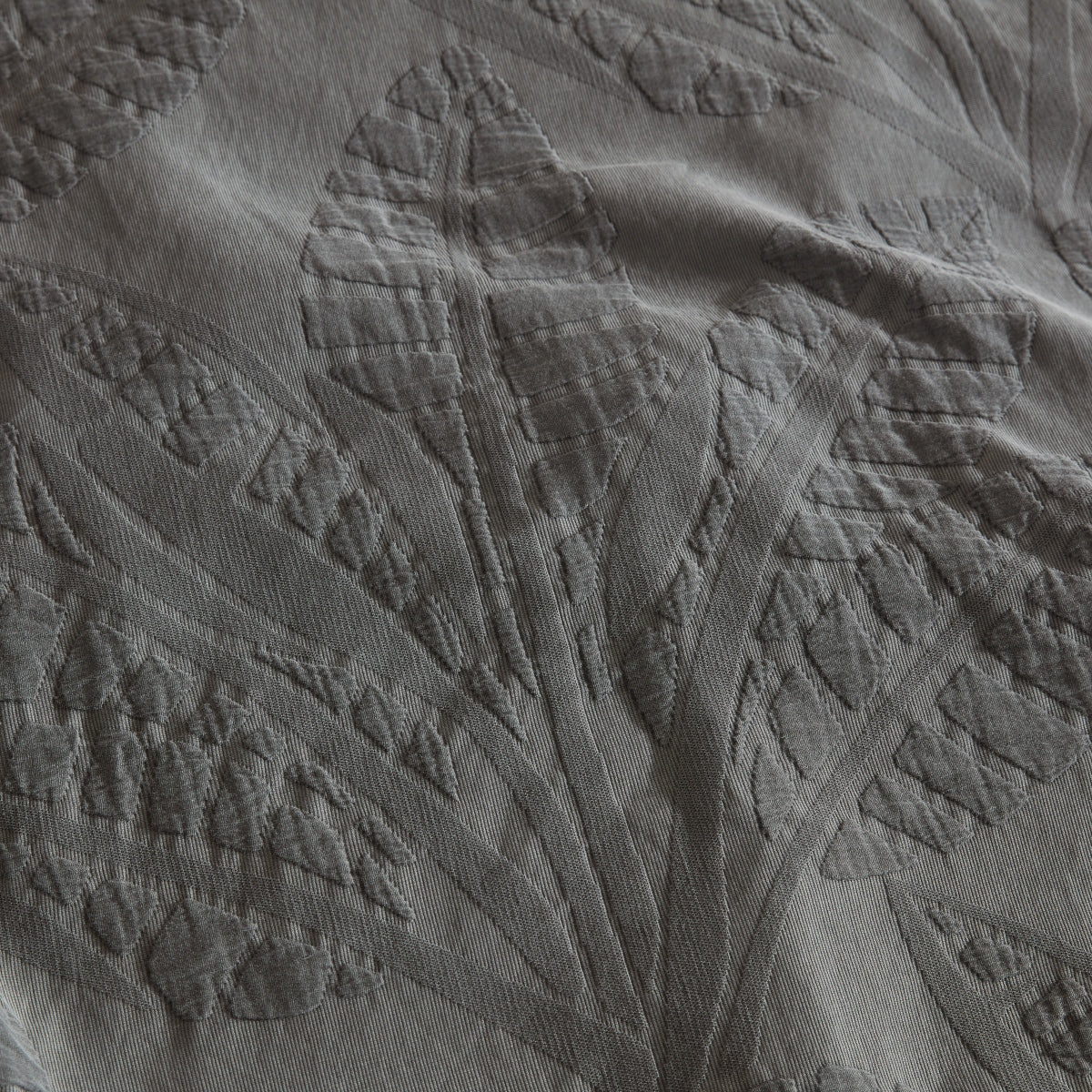 PLATINUM MOANA CHARCOAL QUILT COVER SET