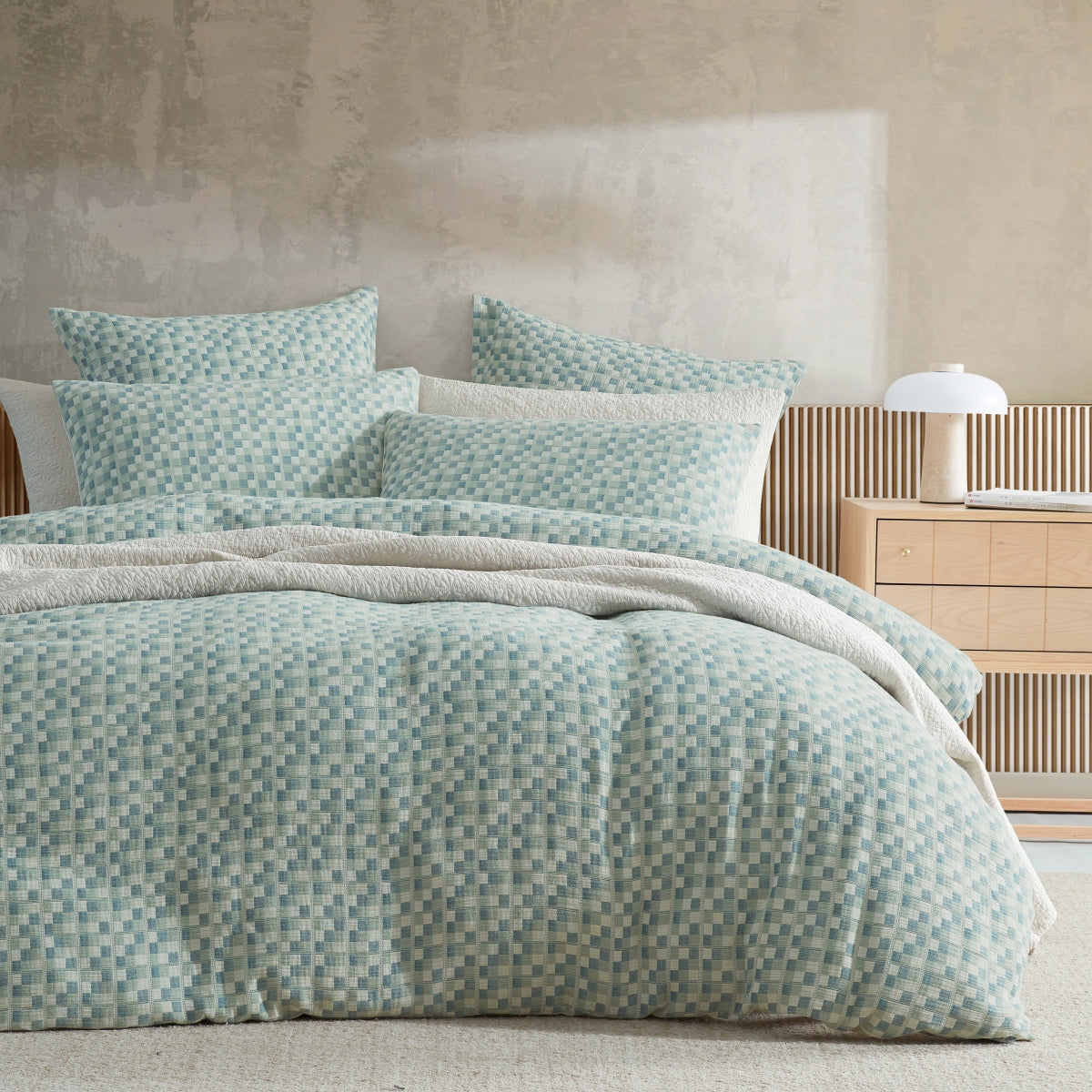 PLATINUM TESSELLATE AEGEAN QUILT COVER SET