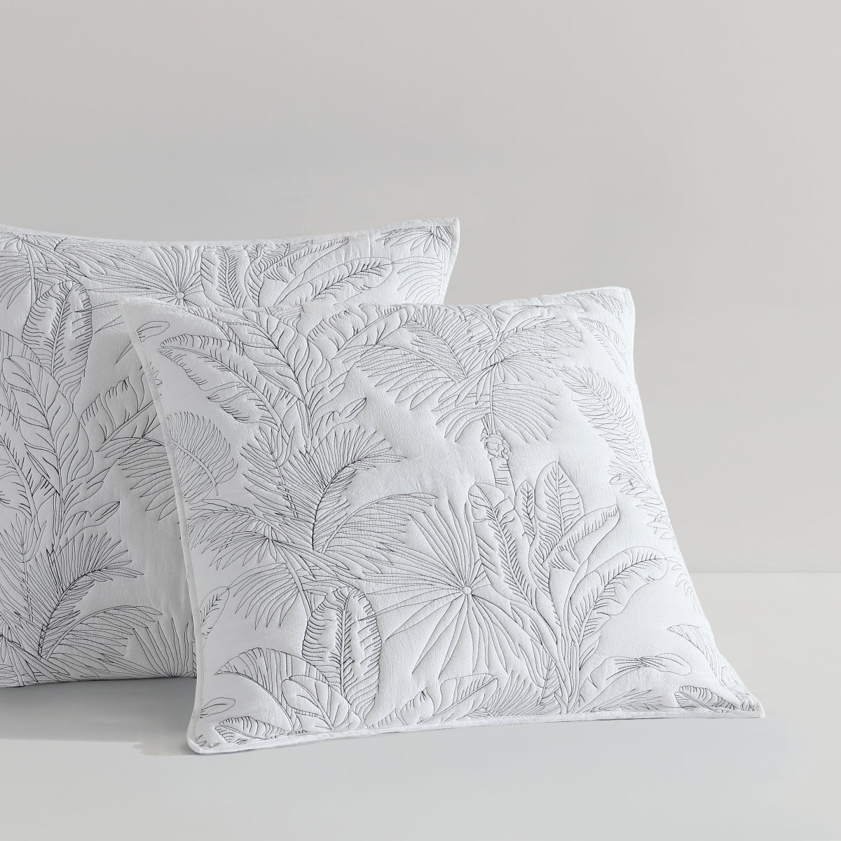 PLATINUM TROPICA WHITE  COVERLET SET