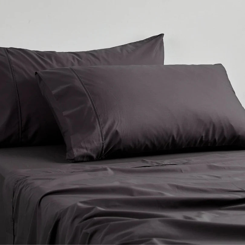 Logan and Mason 250TC Poly/Cotton Percale Sheet Set Asphalt