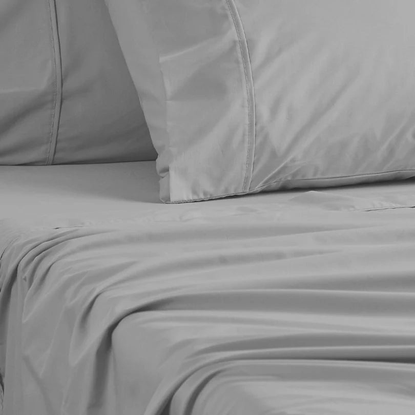 Logan and Mason 250TC Poly/Cotton Percale Sheet Set Silver