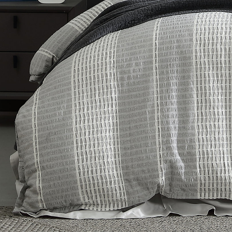 Logan and Mason Platinum Hurley Quilt Cover Set Charcoal