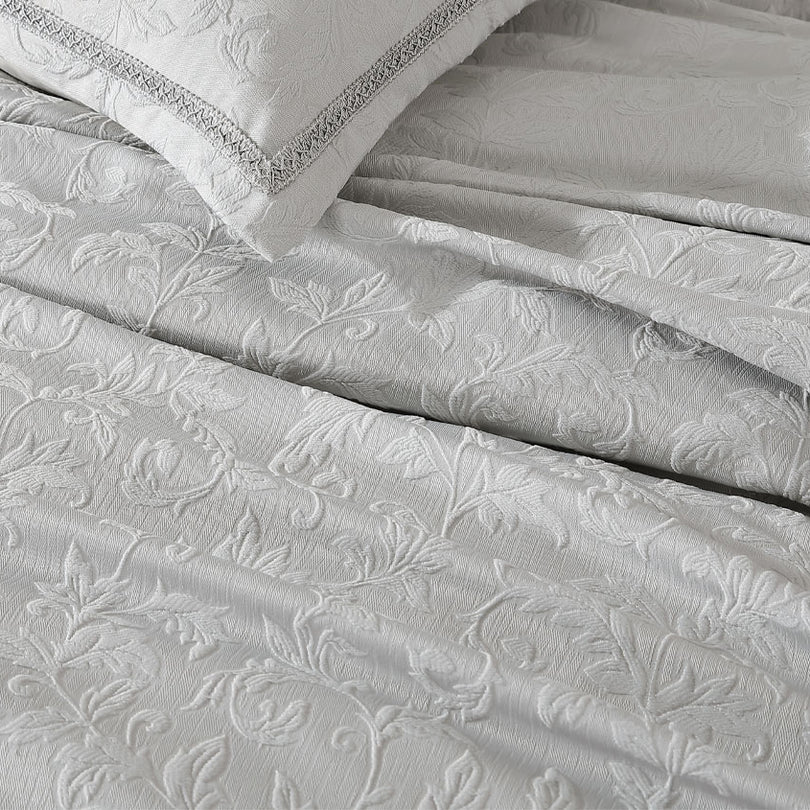 Private Collection Valentina Cloud Quilt Cover Set