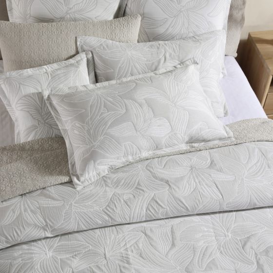 Logan and Mason Platinum Grace Quilt Cover Set Dove