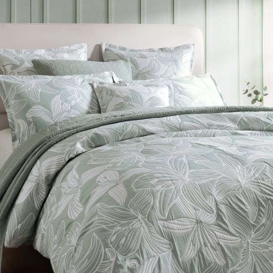 Logan and Mason Platinum Grace Quilt Cover Set Sage